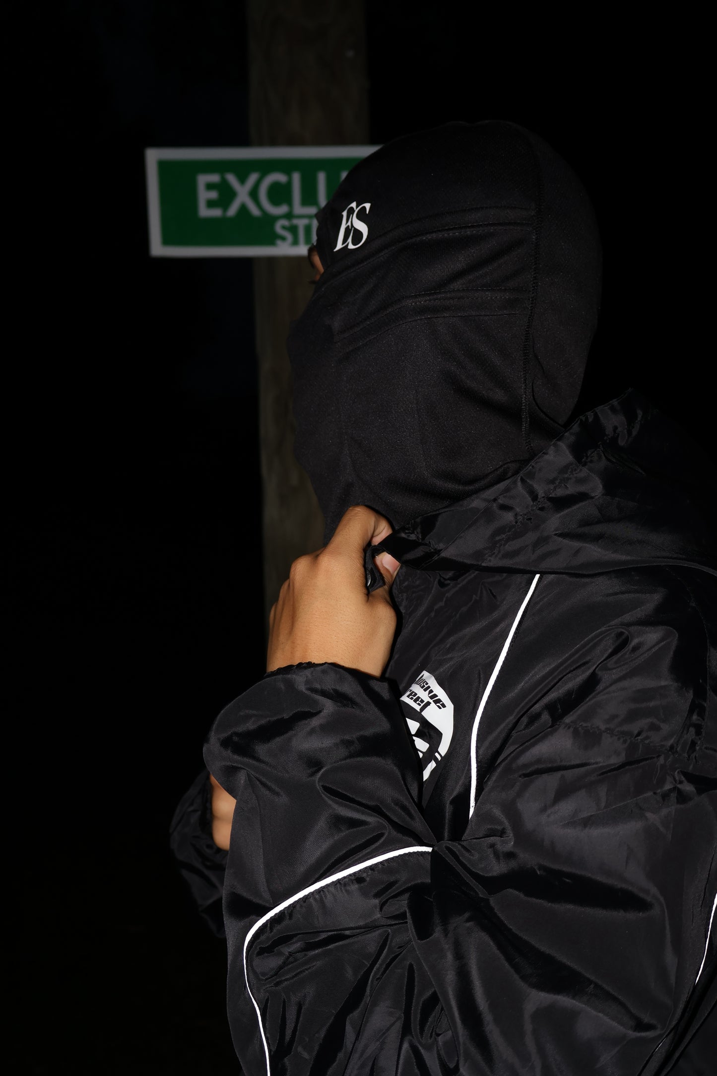 Exclusive Mask