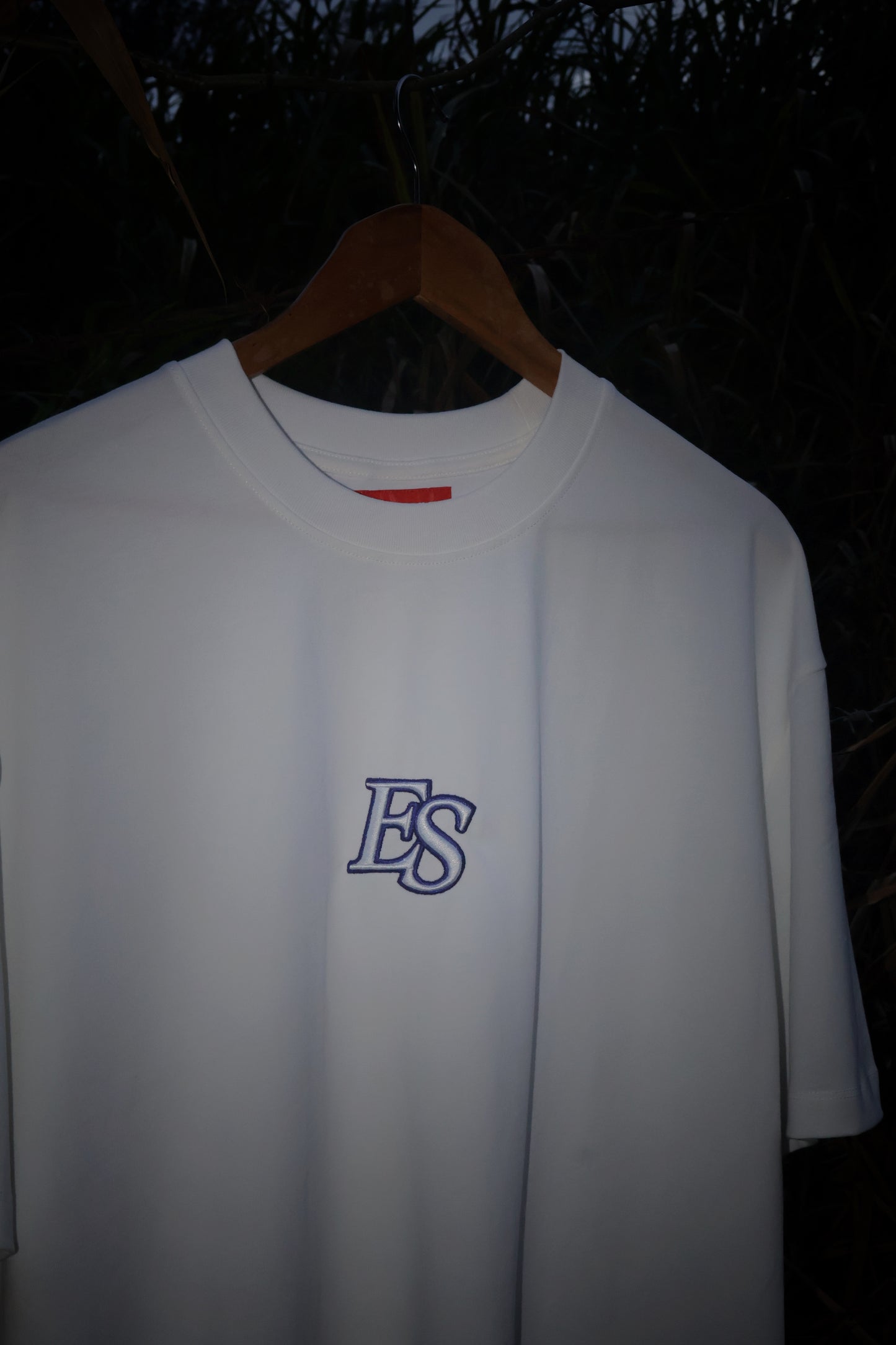 STAY EXCLUSIVE TEE - WHITE