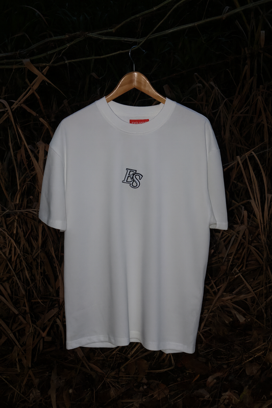 EXCLUSIVE TEE BASIC LOGO WHITE
